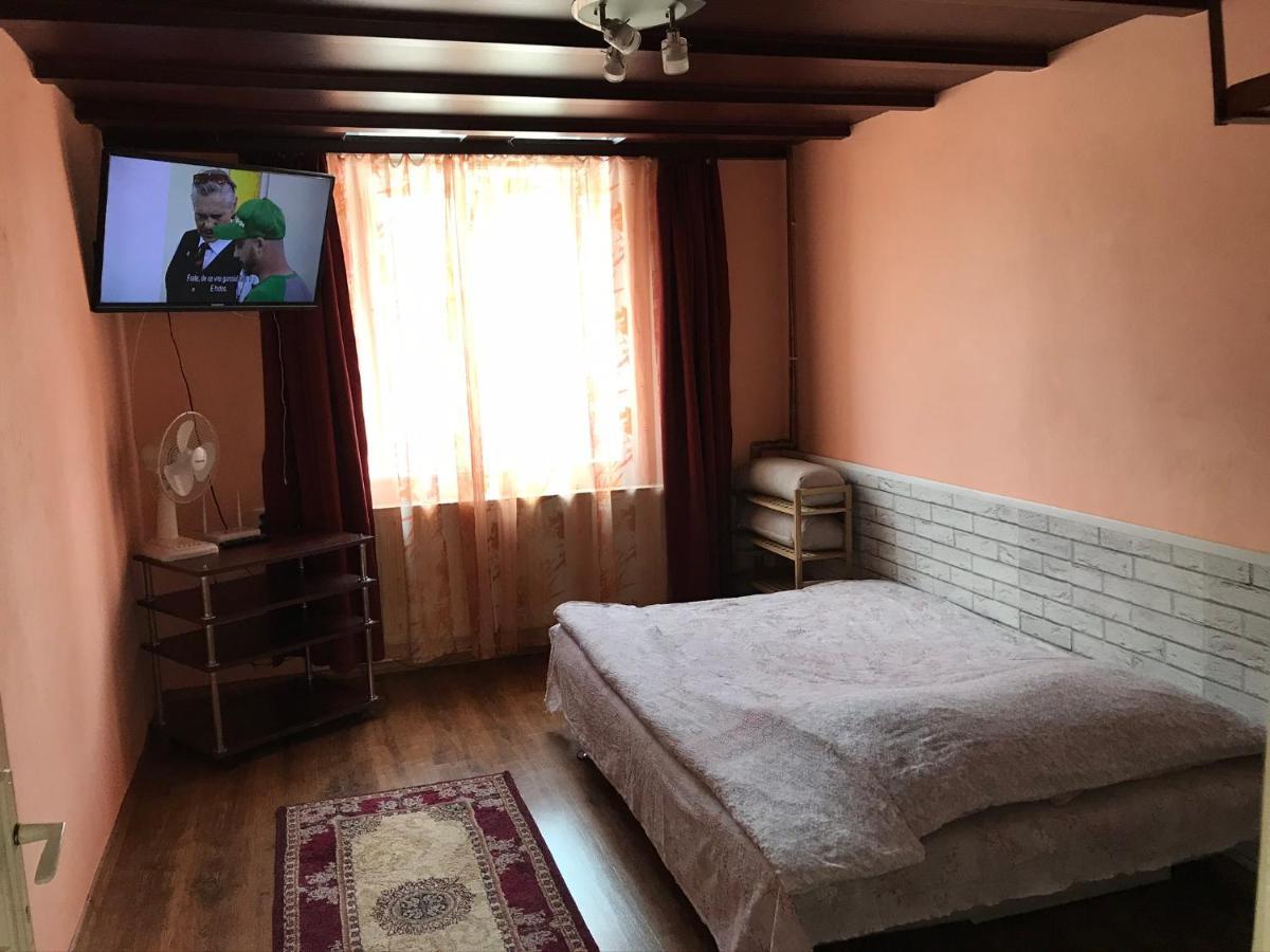 Apartament Andreea เตอร์กู-มูเรช ภายนอก รูปภาพ