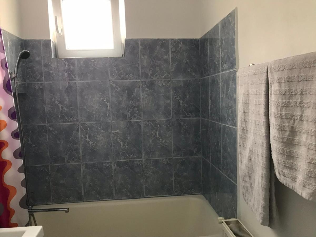 Apartament Andreea เตอร์กู-มูเรช ภายนอก รูปภาพ